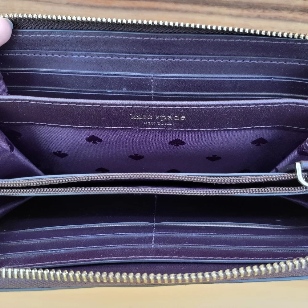Kate Spade Burgundy Wallet (No.2), Like New
